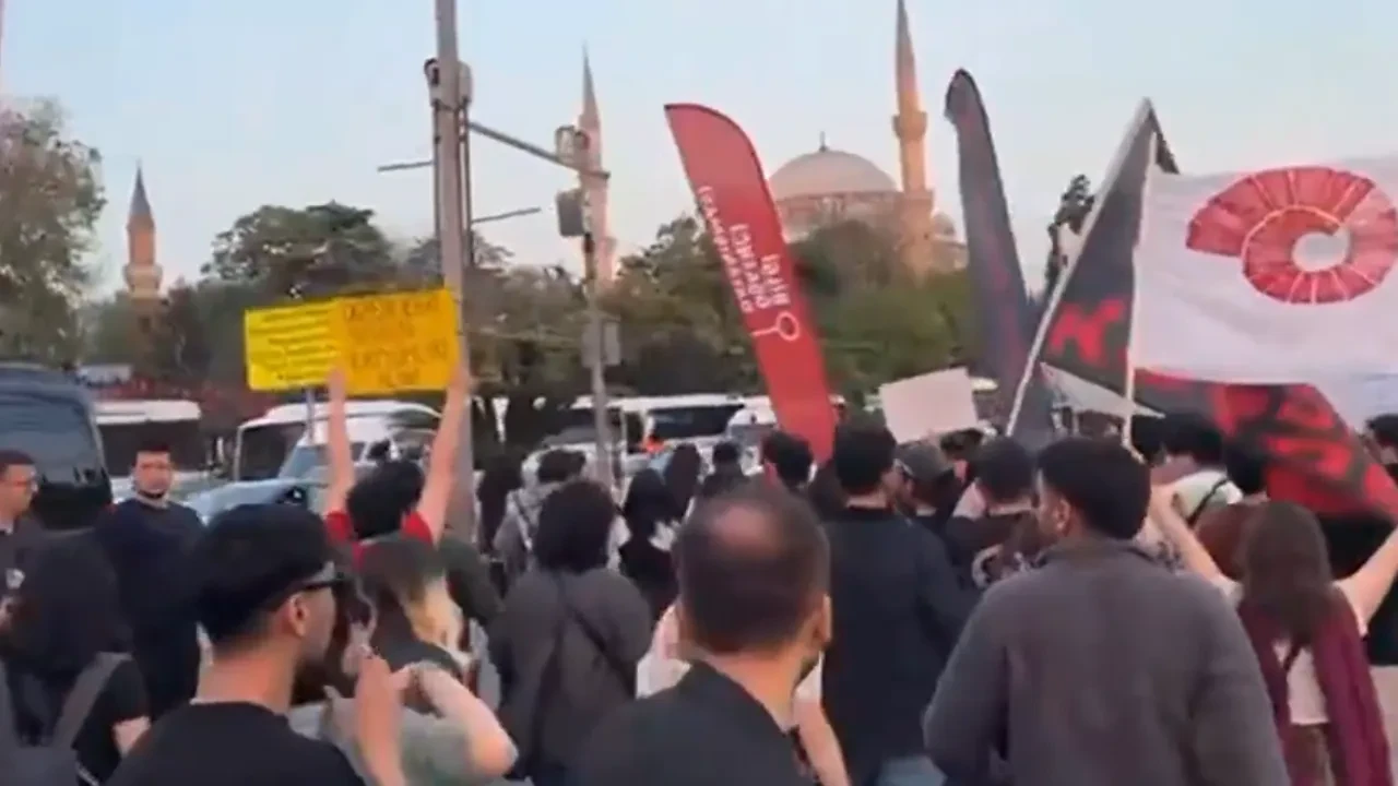 Öğrenciler CHP mitingine yürüdü, polis slogana müdahale etti: Kanunsuzdur