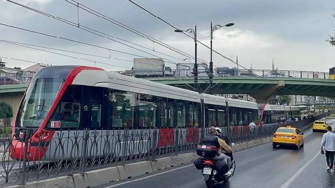 İstanbul’da tramvay seferlerine yürüyüş düzenlemesi: Bazı duraklar kapatıldı