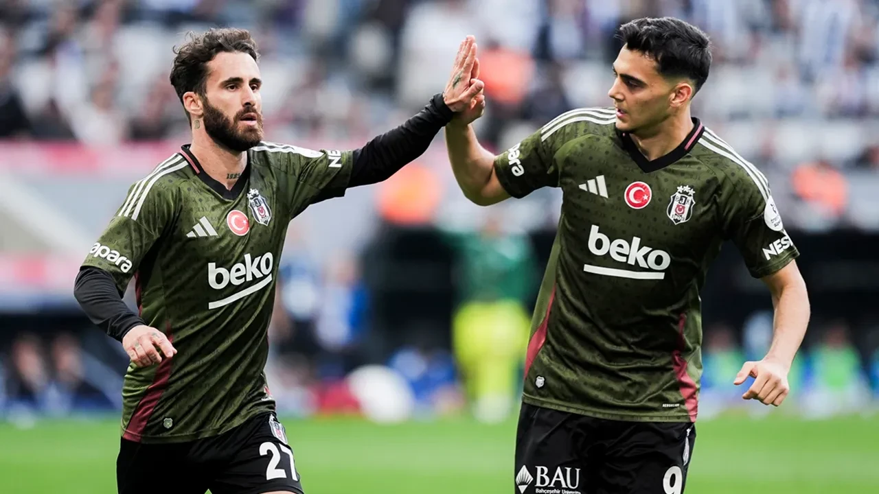 Beşiktaş Adana Demirspor'u farklı yendi: 4-1