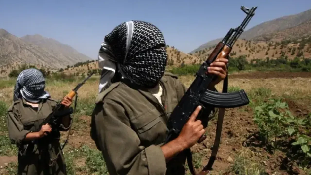 PKK'nın İran kolu PJAK: Ne silah bırakırız ne de feshederiz