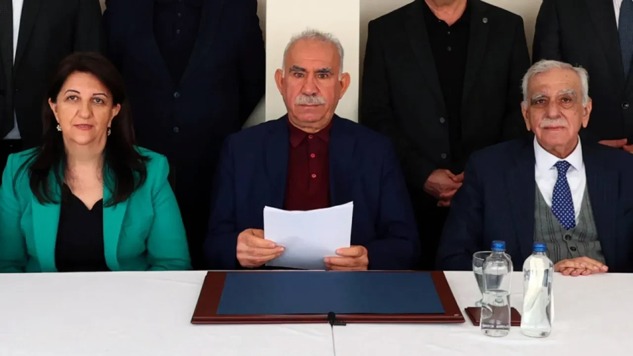 Öcalan’dan fesih kararına ilk tepki