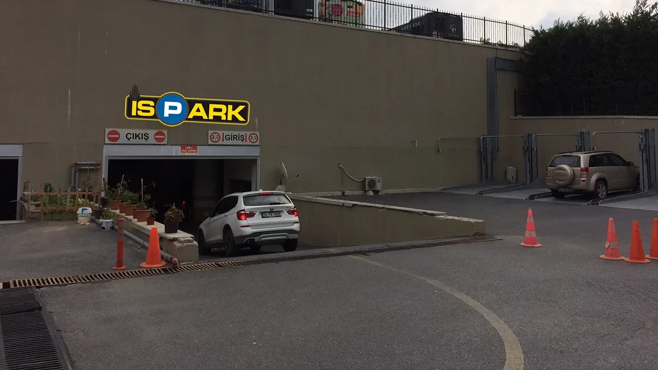 Hacıosman Metro Otoparkı neden kapalı? İBB'nin mühürlediği İSPARK otoparkları arasında Hacıosman Metro Yer Altı Otoparkı var mı?