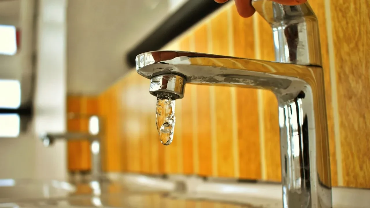 Zeytinburnu'nda su kesintisi: Zeytinburnu'nda sular neden kesik? Ne zaman gelecek?