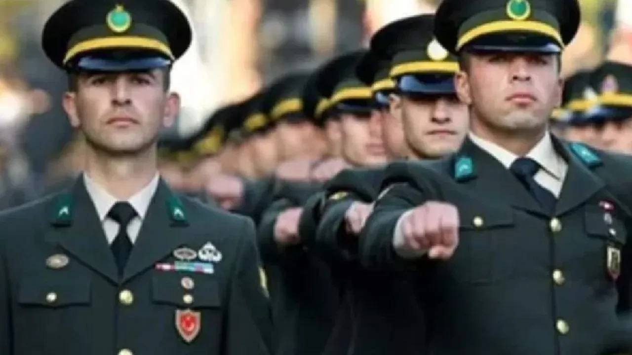 Muvazzaf asker nedir? Kimler muvazzaf sayılır?