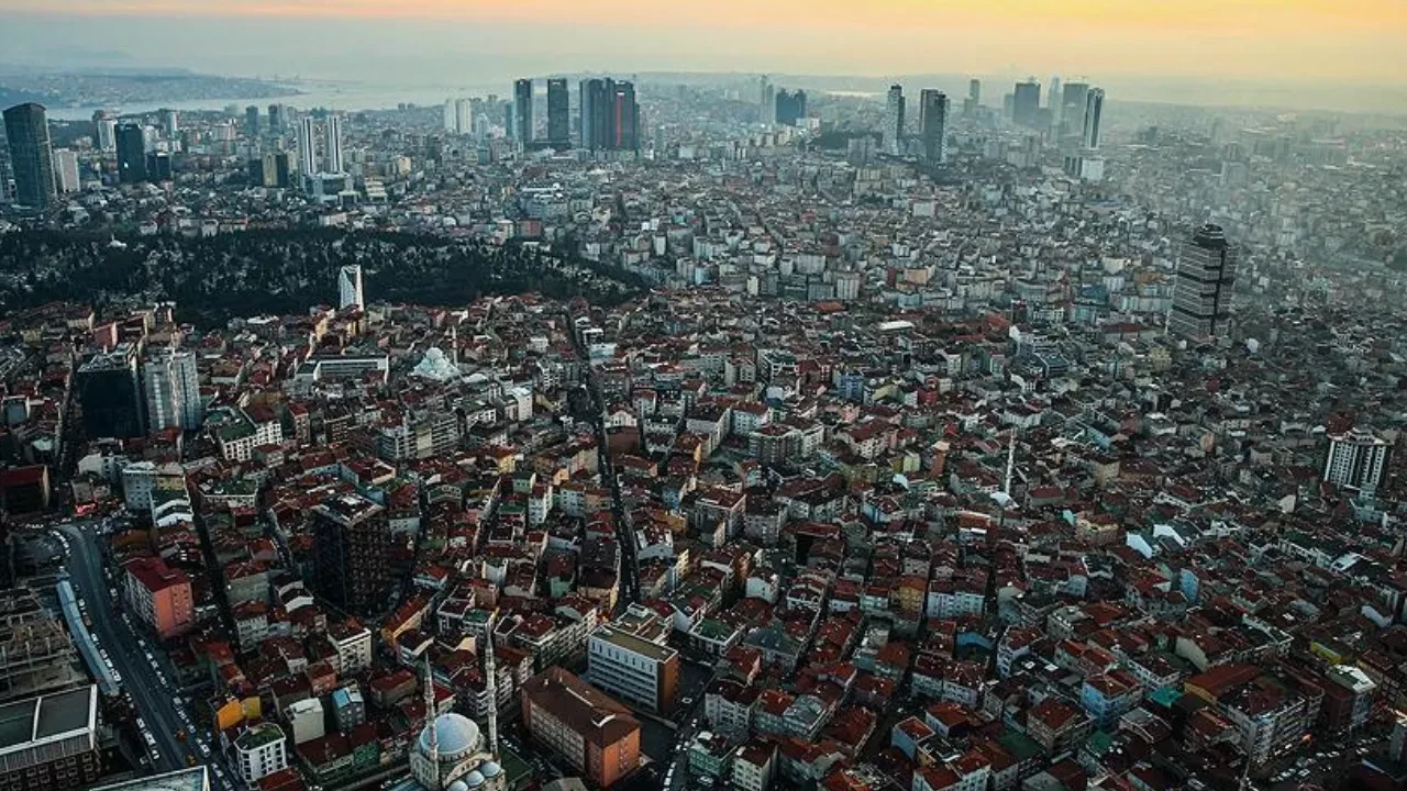 Deprem sonrası konut fiyatları arttı: Emlak sektöründe yeni dönem başlıyor mu?