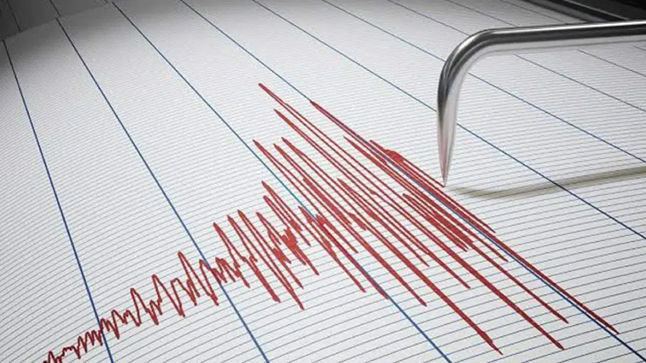 Akdeniz'de 4.4 büyüklüğünde deprem