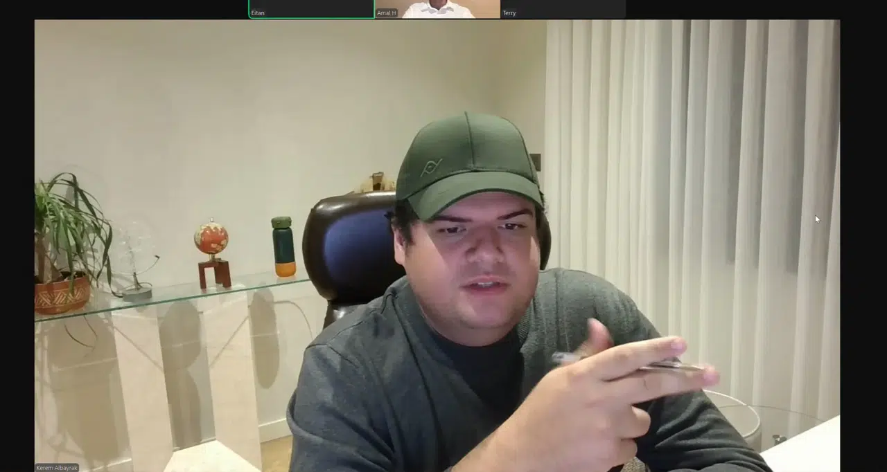 Kimlik Zorunluluğu Tartışması: Kerem Albayrak’tan Açıklama