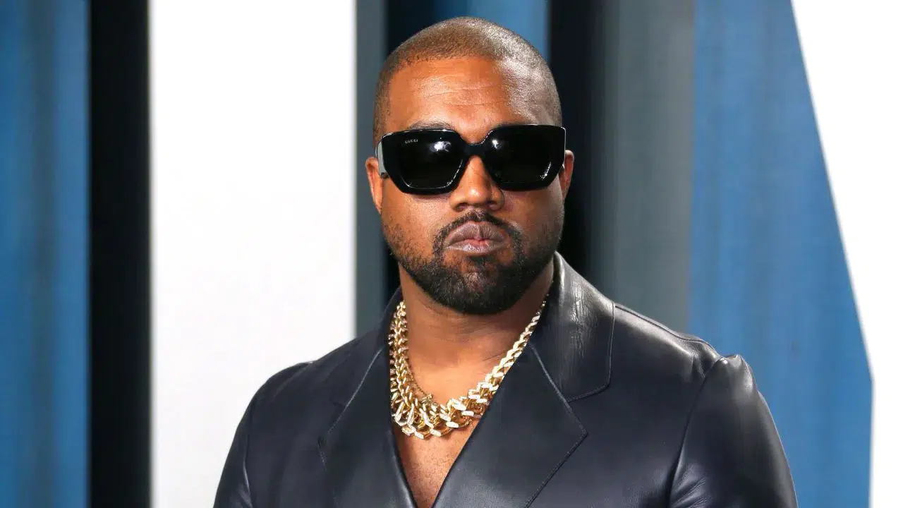 Kanye West, ismini bir kez daha değiştirdi
