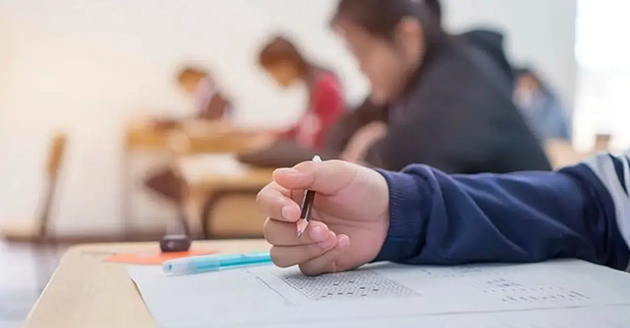 2025 YKS'ye 2,5 milyondan fazla aday katılacak, 592 bin görevli sınavda yer alacak