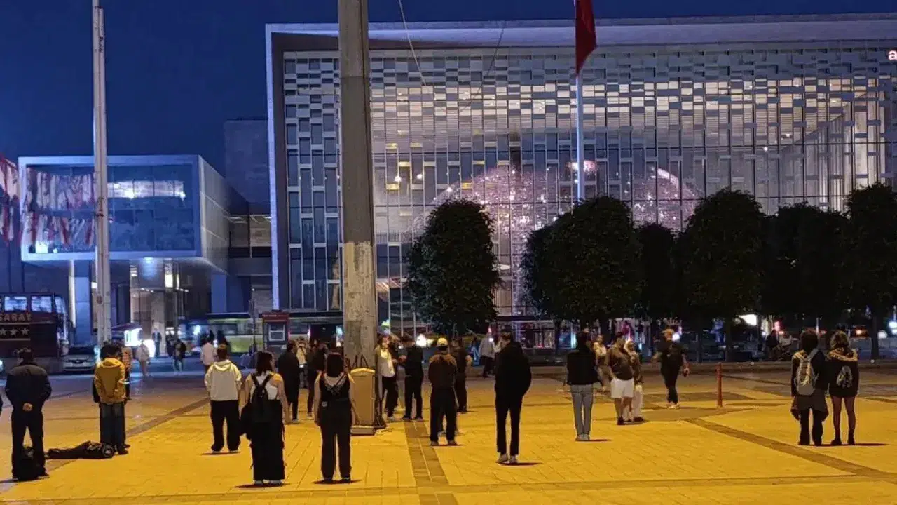 Gezi Parkı eylemlerinin 12. yılında “Duran Adam” eylemine 21 gözaltı, 19 kişi hakkında dava açıldı