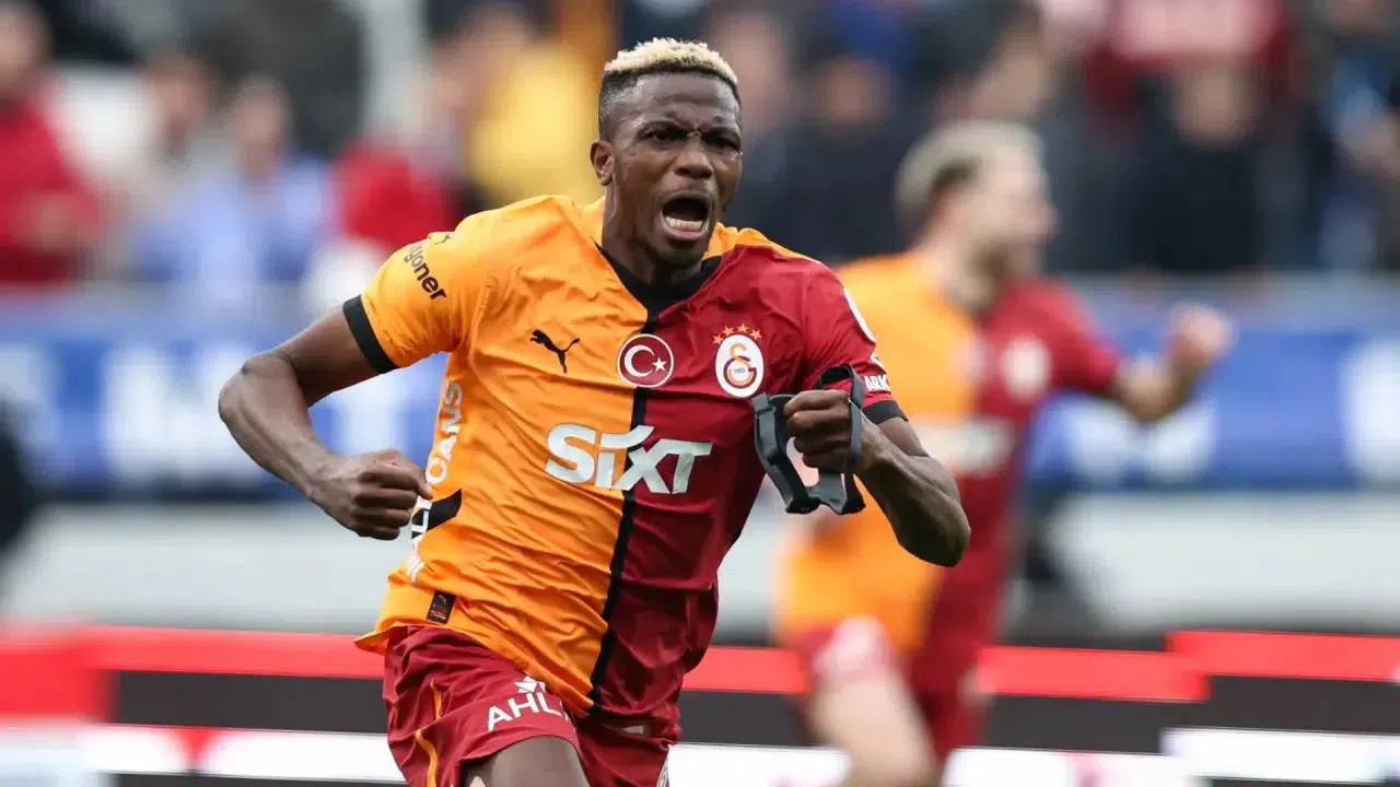 Okan Buruk'tan Osimhen açıklaması: Kimseyle vedalaşmadı