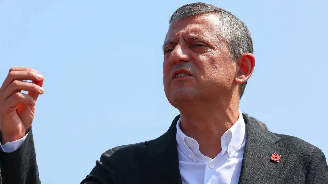 Özgür Özel’den RTÜK’e: Bu, halkın haber alma hakkına saldırıdır