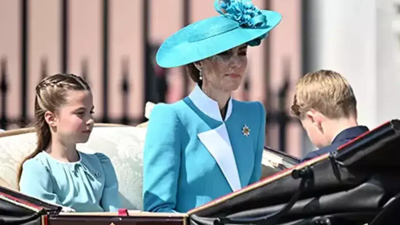 Galler Prensesi Kate, kanser tedavisinin ardından halkın karşısına ilk kez Trooping the Colour töreninde çıktı