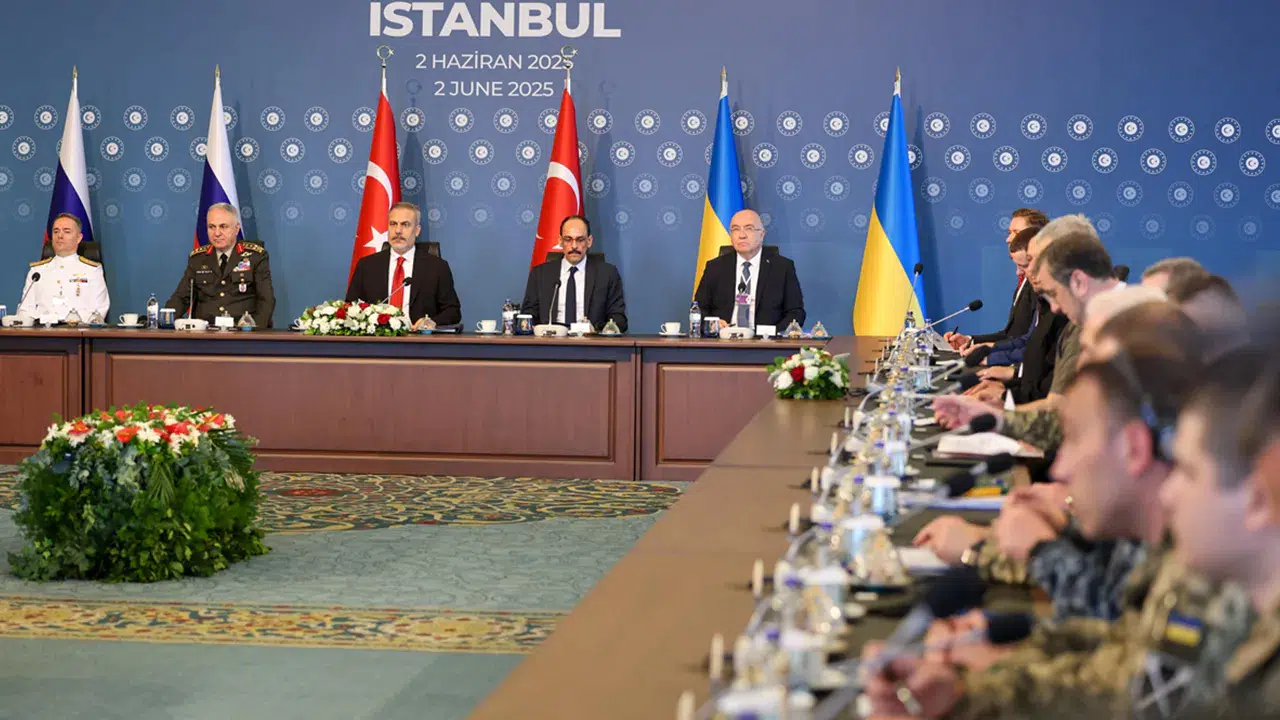 Rusya ve Ukrayna barış için İstanbul'da toplantı yaptı