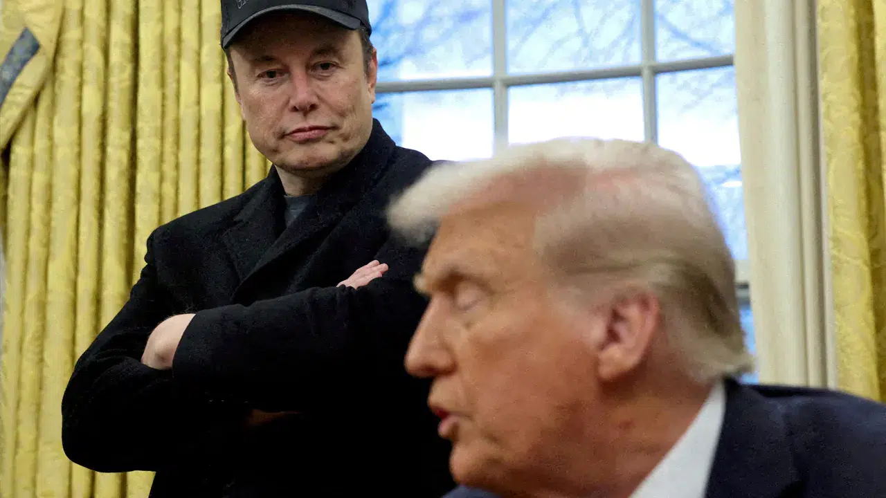 Elon Musk ve Donald Trump ters düştü: Musk ekonomi paketine “tiksindirici derecede iğrenç” dedi!