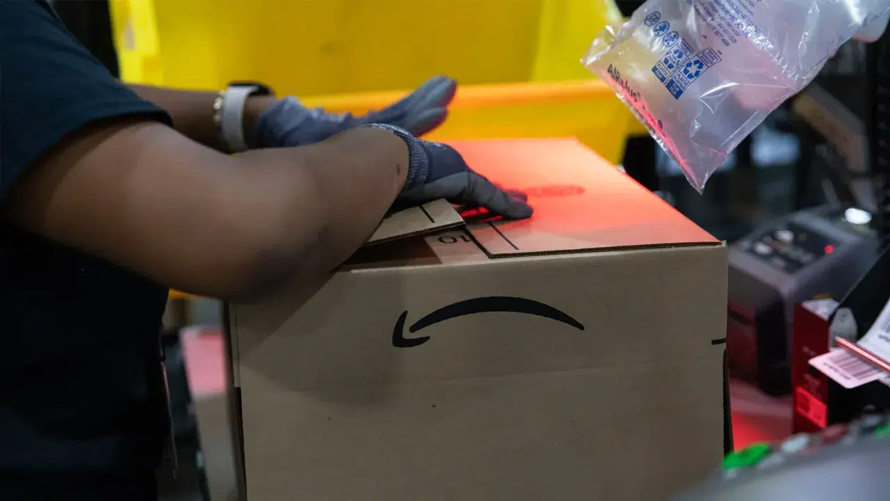 Amazon'dan çalışanlarını üzecek 'yapay zeka' hamlesi