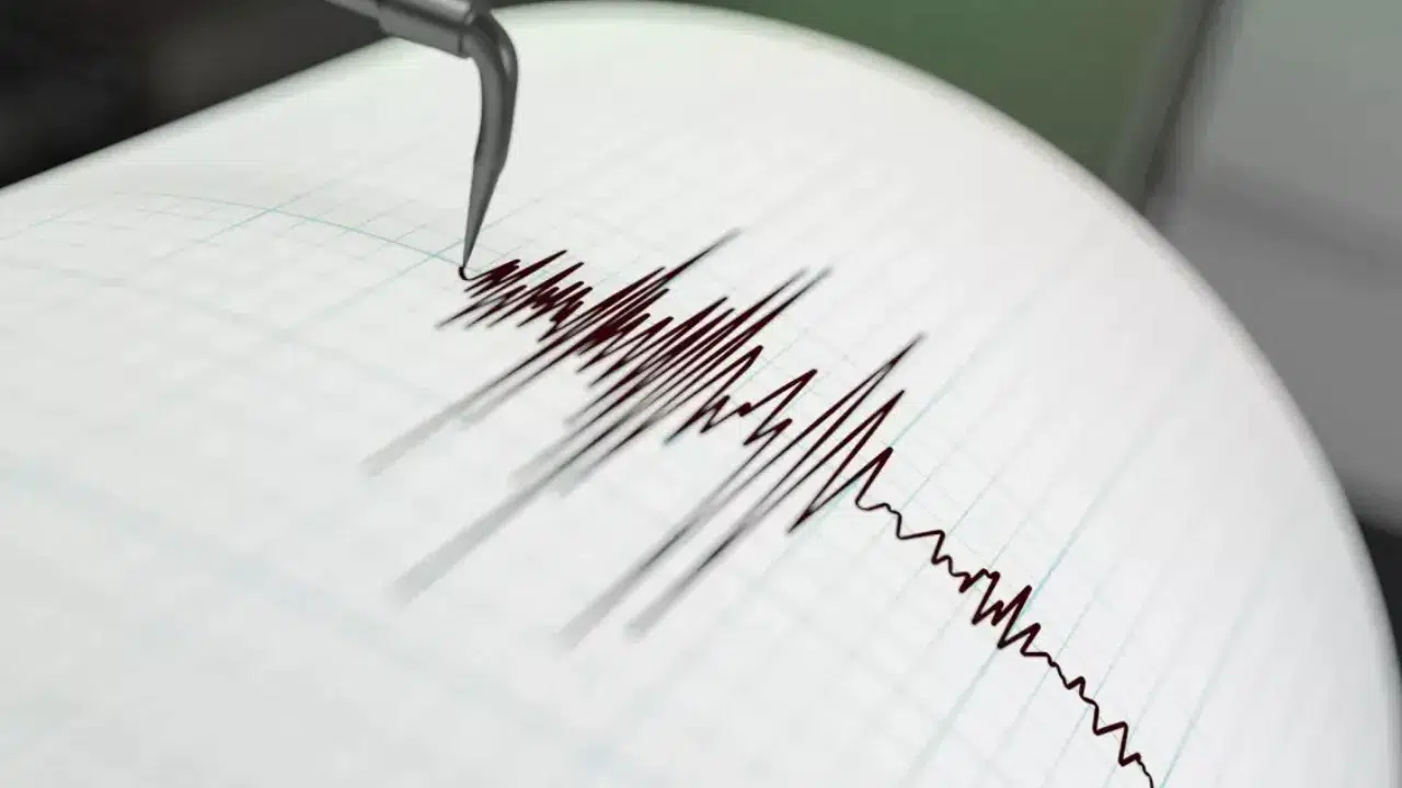 Ege Denizi'nde deprem riski artıyor: Uzmanlardan "hazır olun" uyarısı