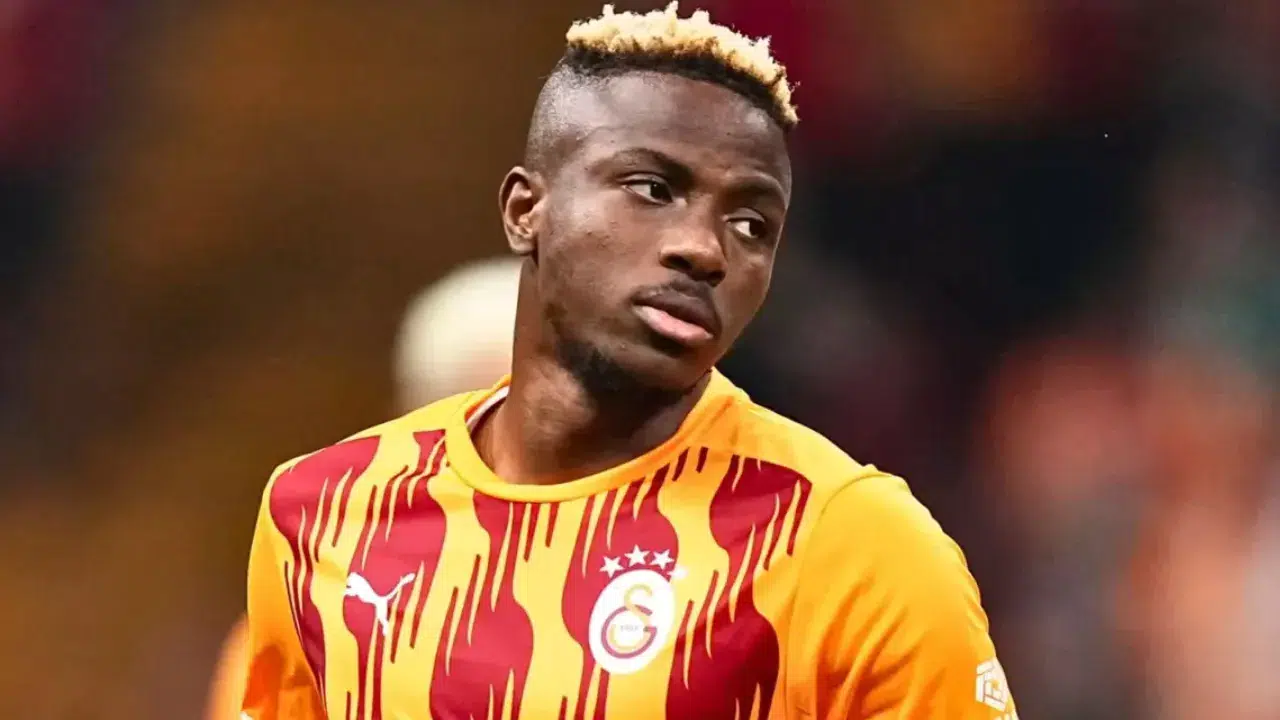 Milyon Euroluk transfer! Osimhen, İstanbul'u terk etti