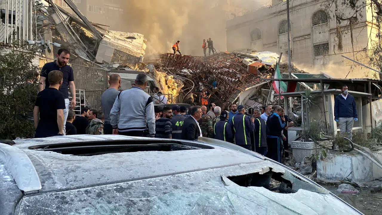 İsrail'in İran saldırısına ilişkin AK Parti'den ilk açıklama: İsrail saldırısının hiçbir meşruiyeti ve gerekçesi olamaz