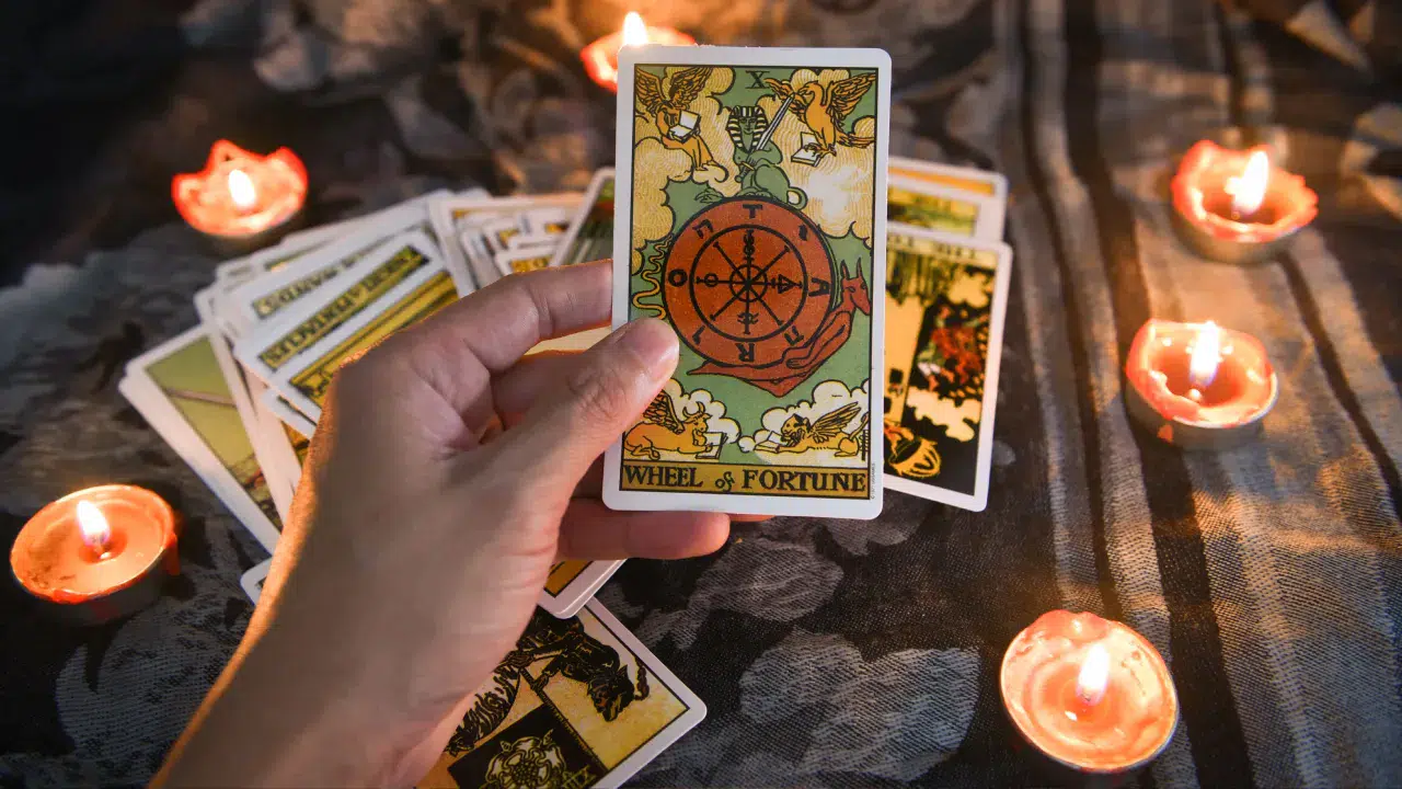 Tarot falı ve kürtaj reklamlarına ceza yağdı: Ticaret Bakanlığı’ndan 1,4 milyon TL’lik yaptırım