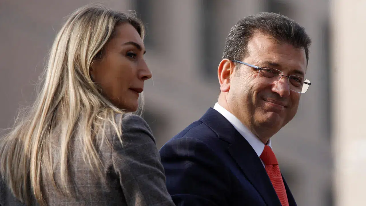 Ekrem İmamoğlu'ndan doğum gününde Nazım Hikmet'in 'Karıma Mektup' şiiri