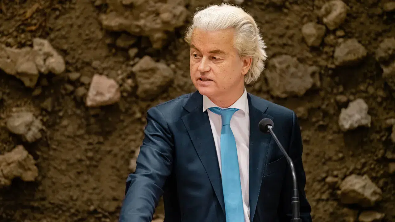 Hollanda’da hükümet düştü