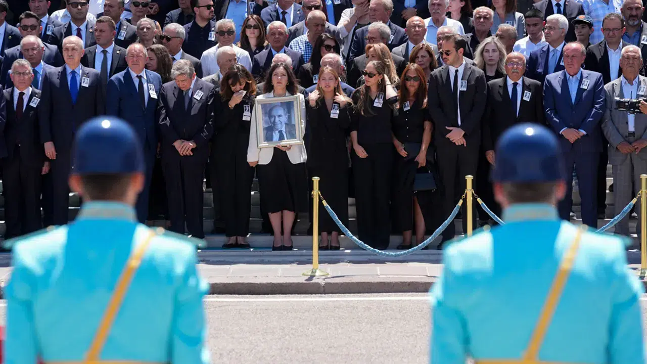 Altan Öymen'e TBMM'de cenaze töreni düzenlendi