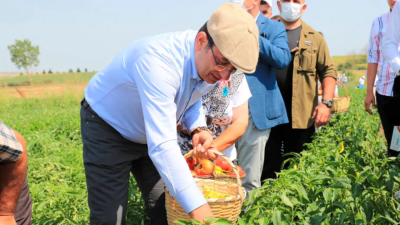 İmamoğlu çiftçilere seslendi: Köylerimiz terk ediliyor, artık köylerde genç bulunmuyor, bu gidişe dur diyeceğiz!