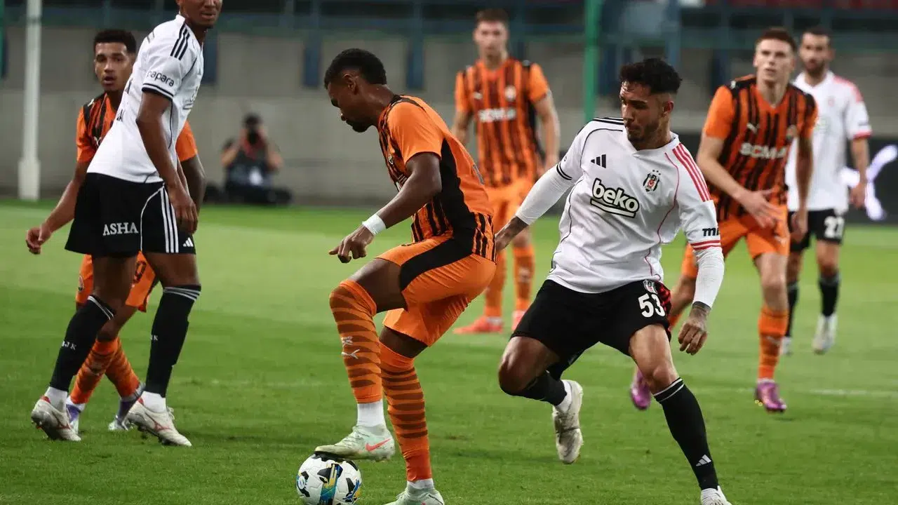 Beşiktaş, Shakhtar Donetsk'e deplasmanda mağlup oldu: Yoluna Konferans Ligi'nden devam edecek