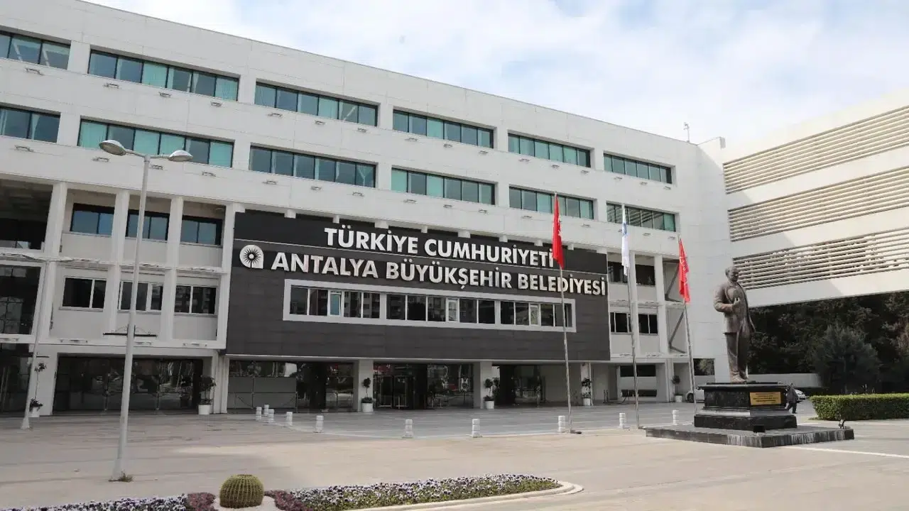 Antalya Büyükşehir Belediyesi soruşturmasında 3 yeni gözaltı