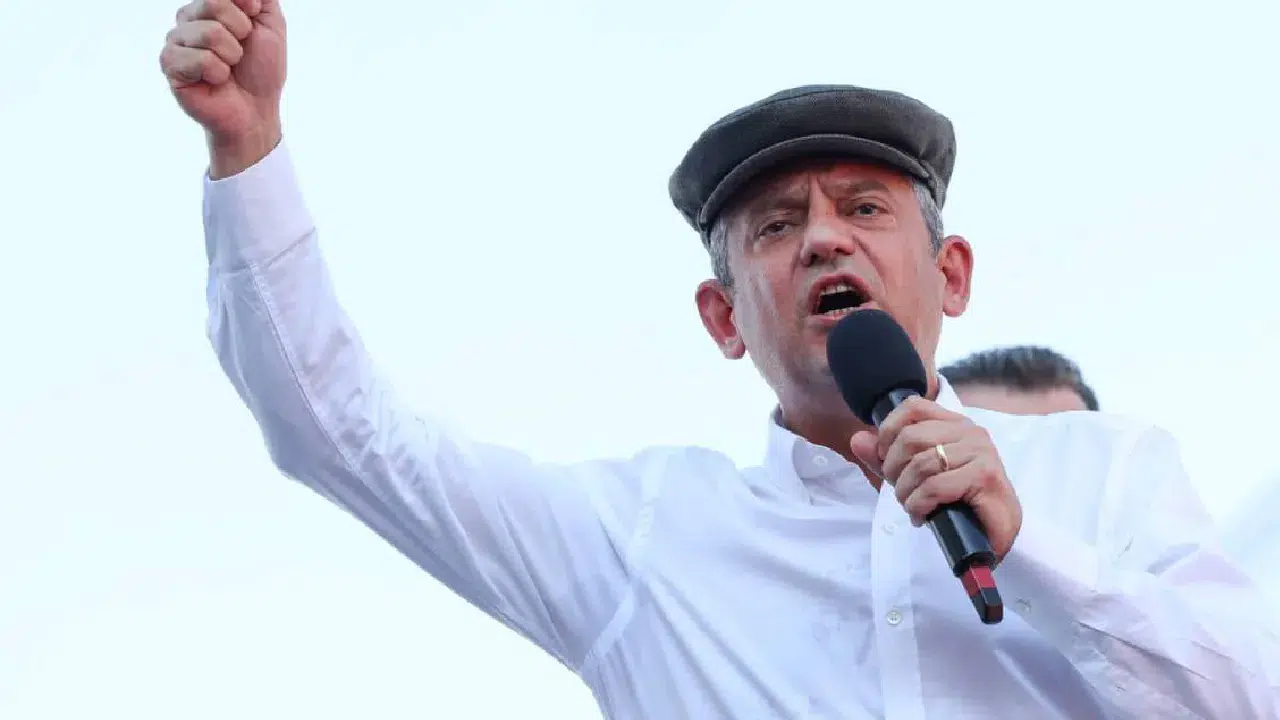 CHP ekonomik krize karşı sokağa iniyor: Özgür Özel halkla buluşacak