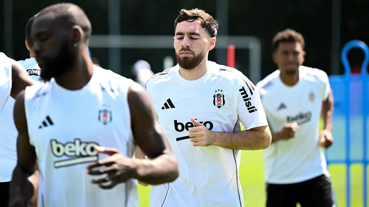 Beşiktaş, UEFA'ya Shakhtar maçı için 25 kişilik kadrosunu bildirdi
