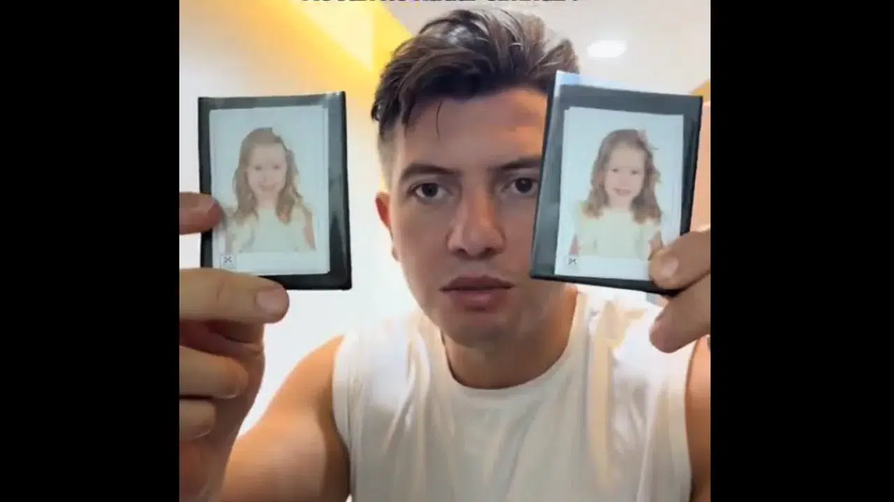 Tek yumurta ikizi kızlarının vesikalık fotoğrafları yüzünden eşine kızan baba gündem oldu