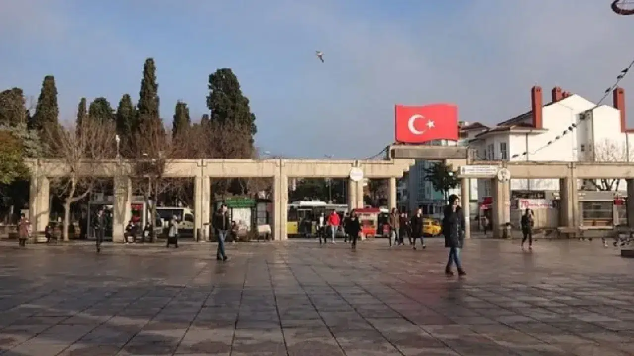 CHP’nin yeni miting rotası: Bakırköy Cumhuriyet Meydanı