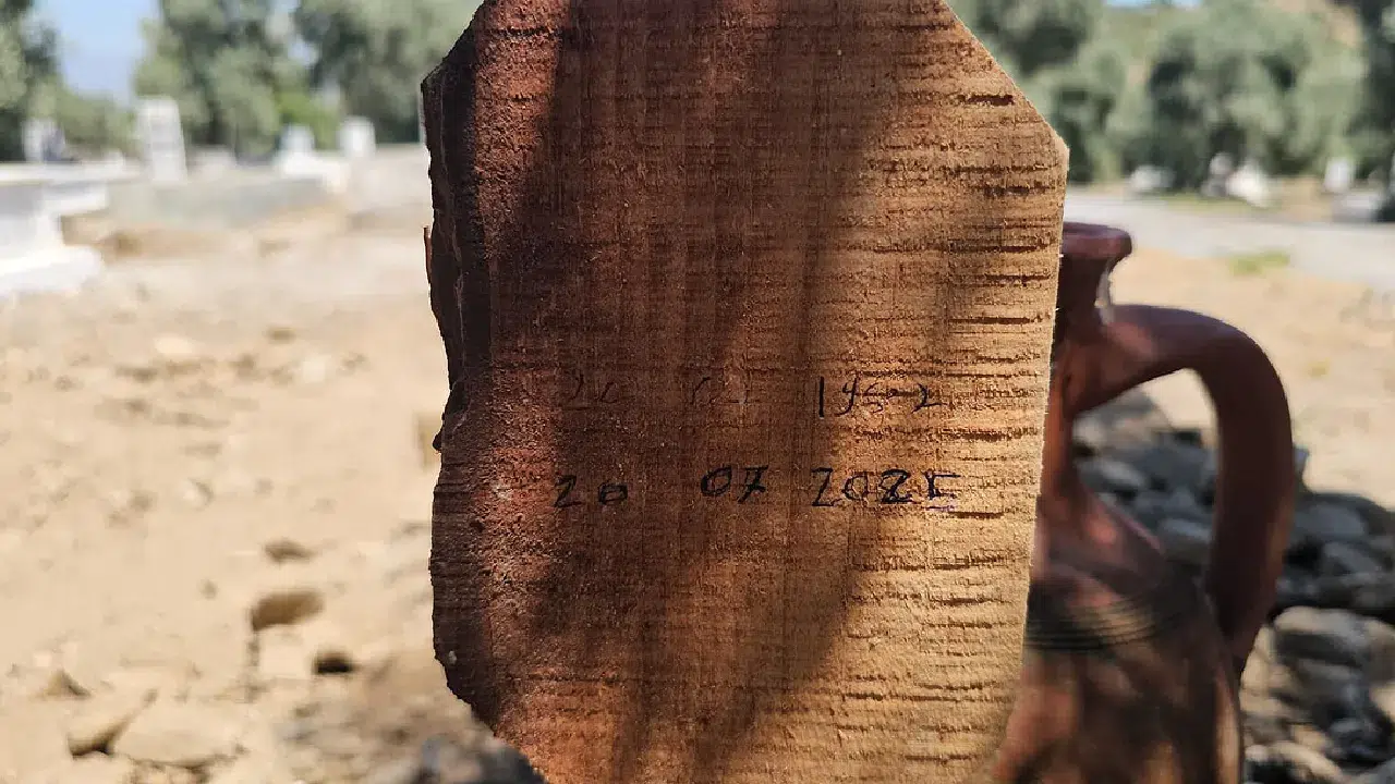 Eşi ve 2 çocuğunu yangında öldürdüğü iddiasıyla tutuklanmıştı: Cezaevinde ölü bulunan Turgay Gezgin'in cenazesi gizlice defnedildi