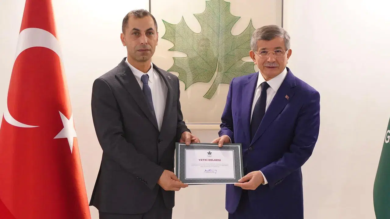 Gelecek Partisi İzmir İl Başkanı Yaşar Beyazgül gözaltına alındı