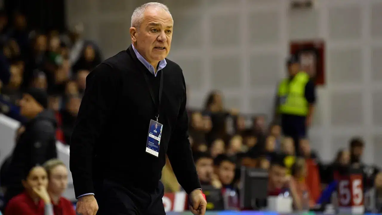 TBF, A Milli Kadın Basketbol Takımı’nda Ekrem Memnun dönemi sona erdi