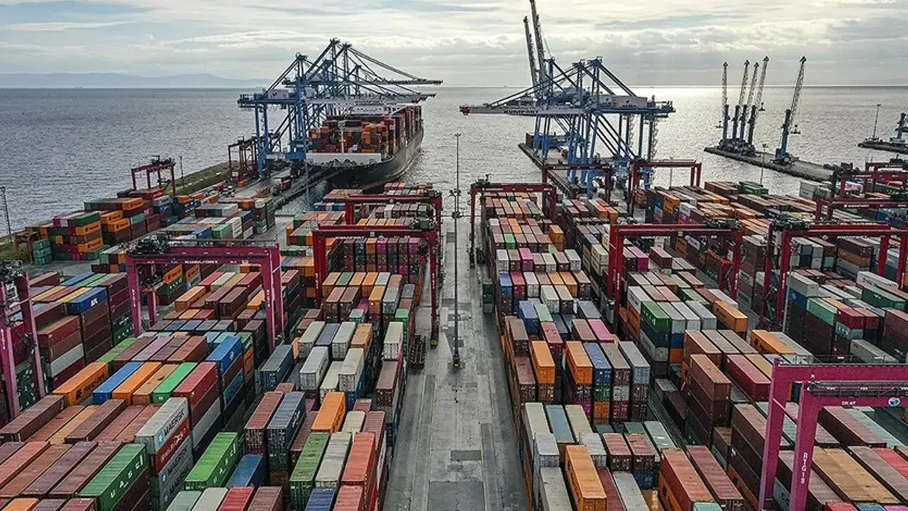 Kosova, ABD menşeli ürünlerdeki yüzde 10’luk gümrük vergisini kaldırdı