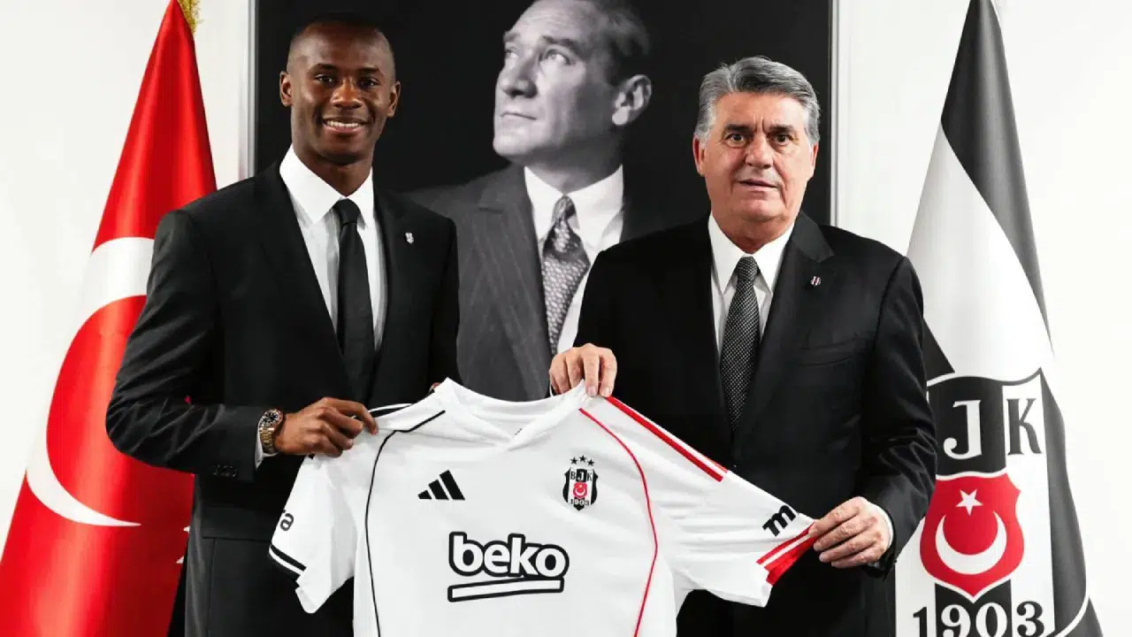 Beşiktaş, Tiago Djalo ile 3 yıllık sözleşme imzaladı