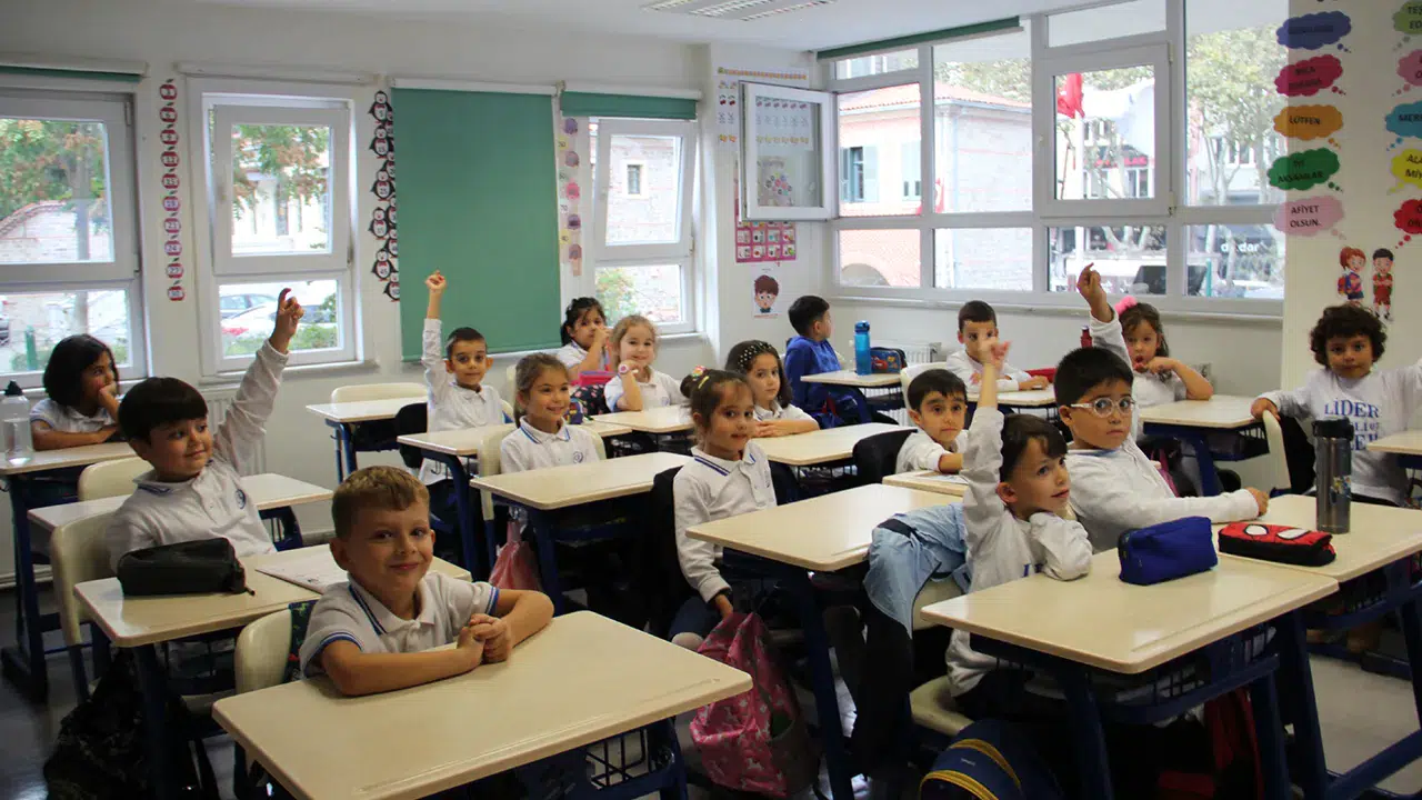 Okullar ne zaman açılacak? Yaz tatilinin bitmesine kaç gün kaldı?