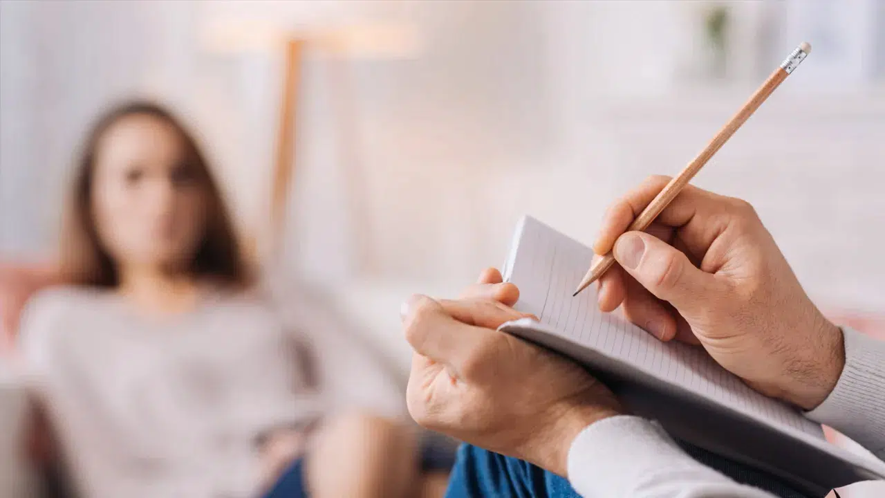 Ünlü “psikolog” Abdullah Volkan Uçak’ın diploması sahte çıktı