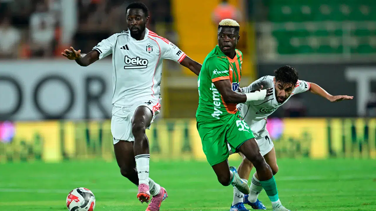 Beşiktaş, Alanyaspor'a deplasmanda 2-0 mağlup oldu