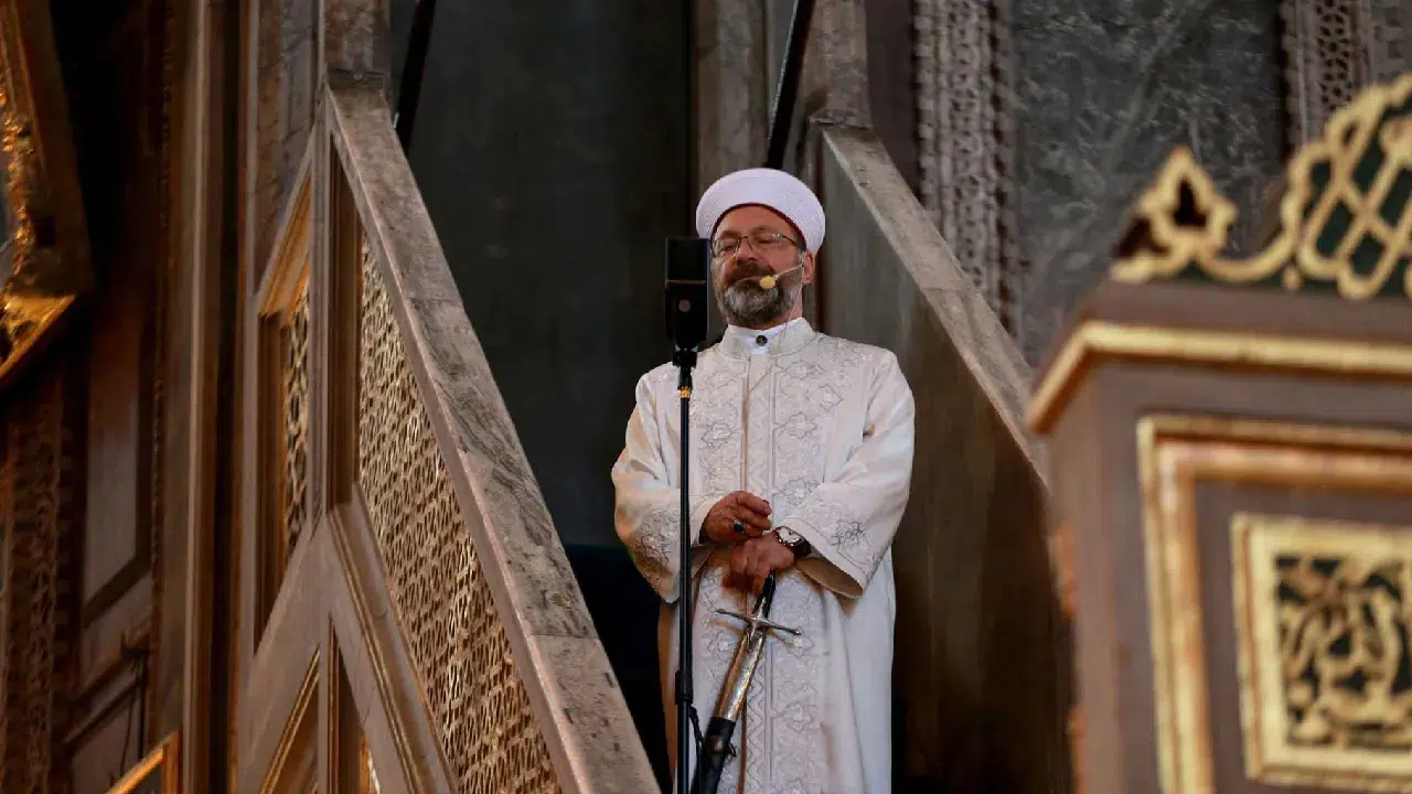 Diyanet’in hutbesine suç duyurusu: Kadınlara ve kız çocuklarına ayrımcılık