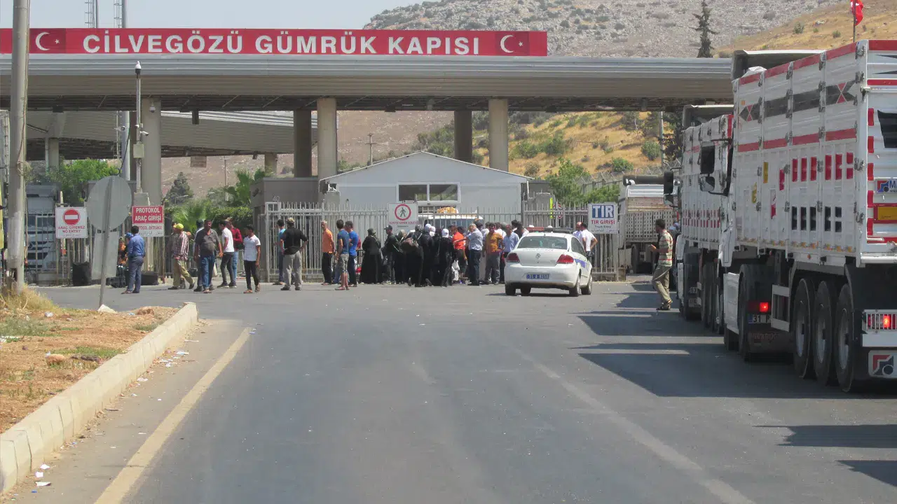 İçişleri Bakanlığı duyurdu: Suriye’ye pasaportla giriş-çıkış başladı