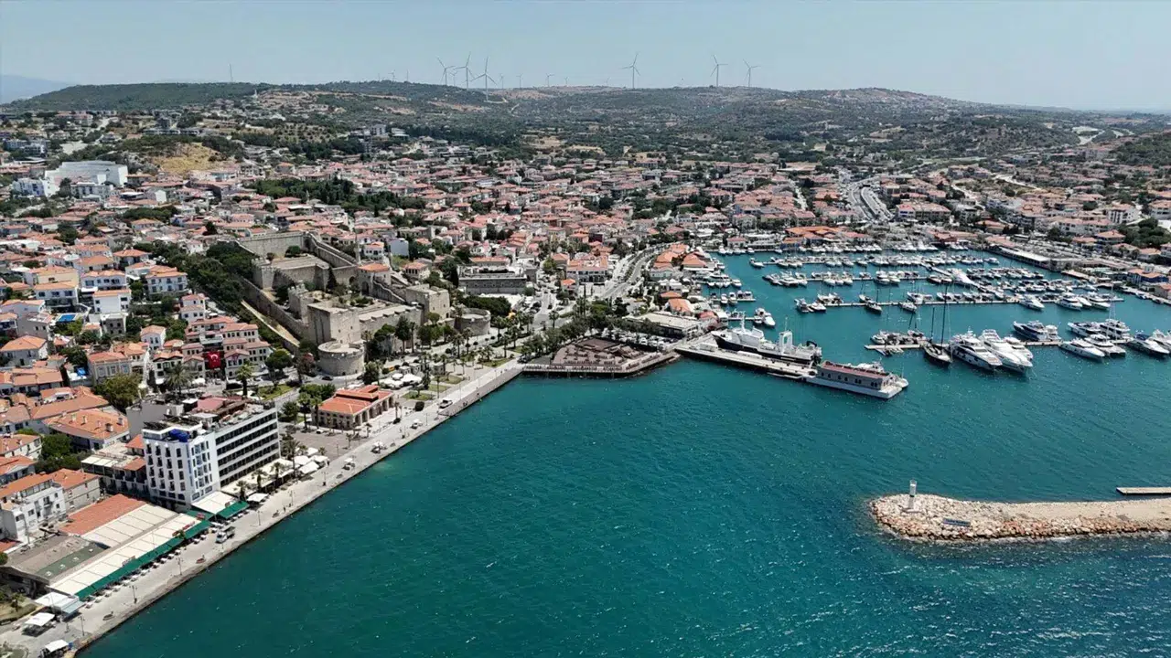 İzmir’in Çeşme ilçesinde su krizi derinleşiyor: Kesinti süresi 10 saate çıkarıldı