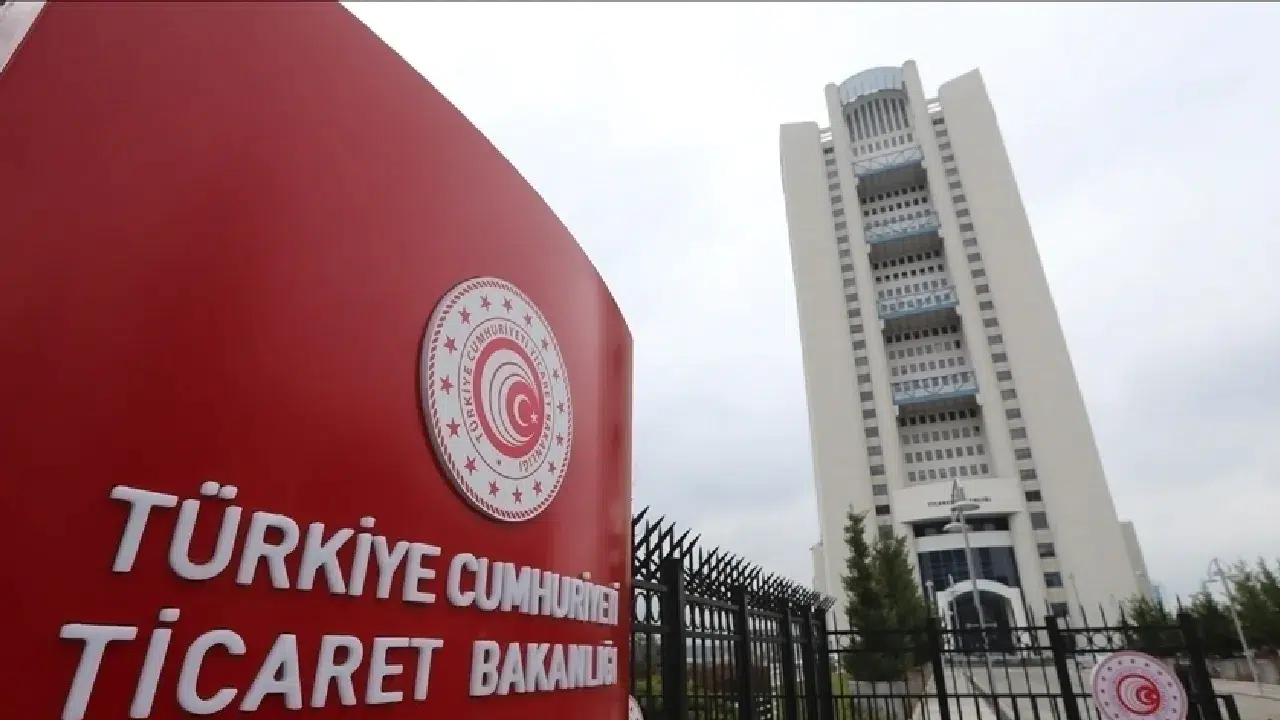 Ticaret Bakanlığı’ndan kırtasiye ve okul kıyafetlerinde sıkı denetim