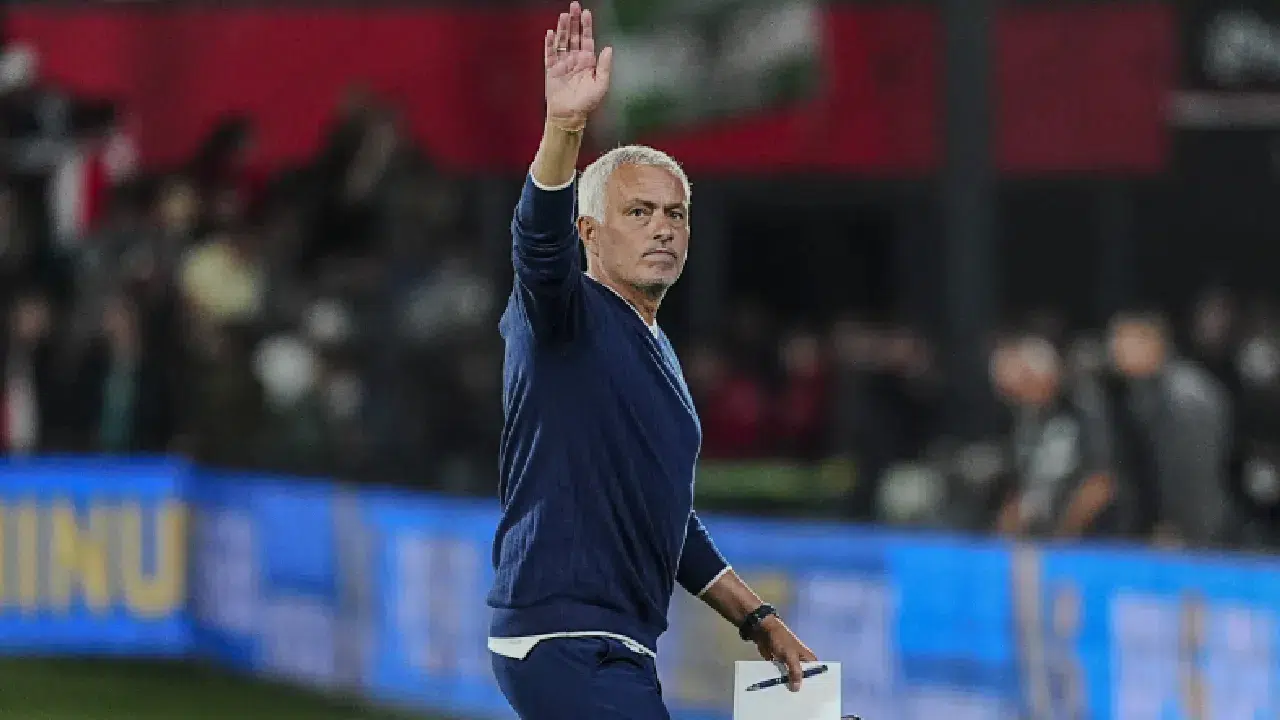 Jose Mourinho’dan Fenerbahçe-Benfica maçı öncesi dikkat çeken açıklama: Karşılaştıramıyorum