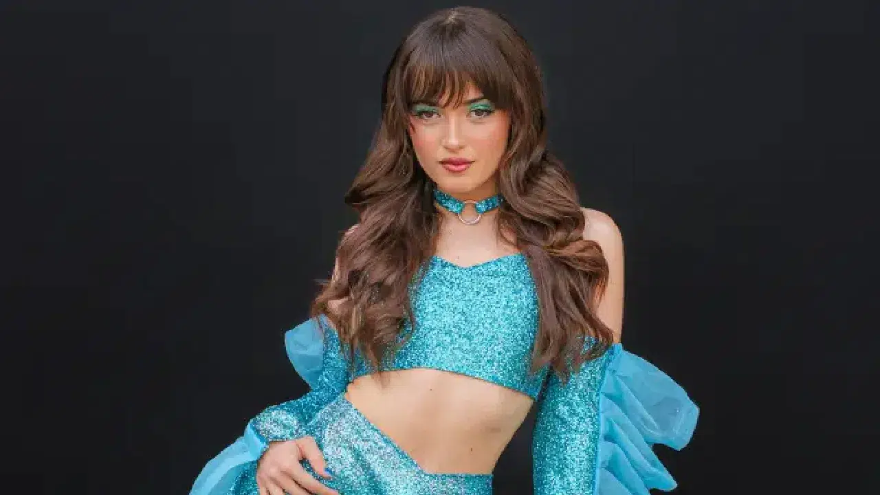 Melis Fis’ten Harbiye’de duygusal ilk konser: O küçük kız olsam inanamazdım