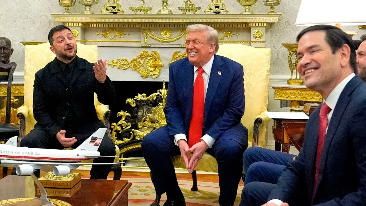 Zelenski, Beyaz Saray'a bu defa askeri üniformayı çıkararak gitti