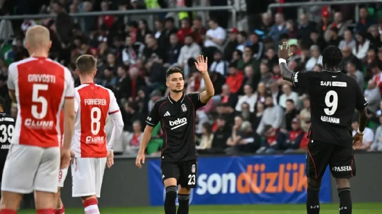 Beşiktaş, İrlanda'da fırtına gibi esti: St. Patrick's'i 4-1 mağlup etti